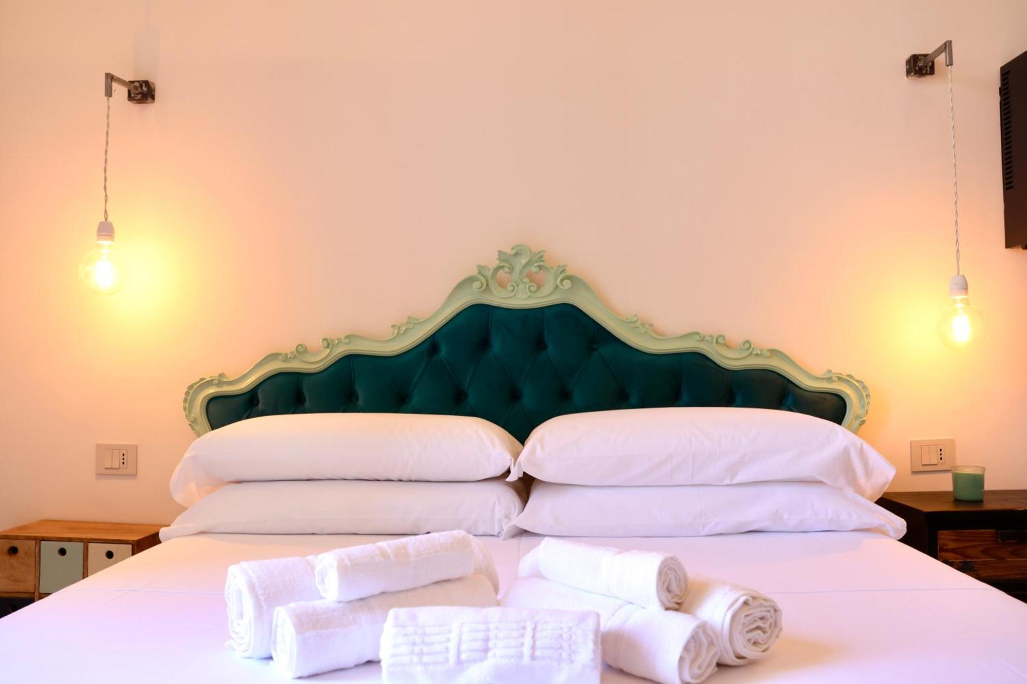 Holiday Lux Boutique Room Катания Номер фото