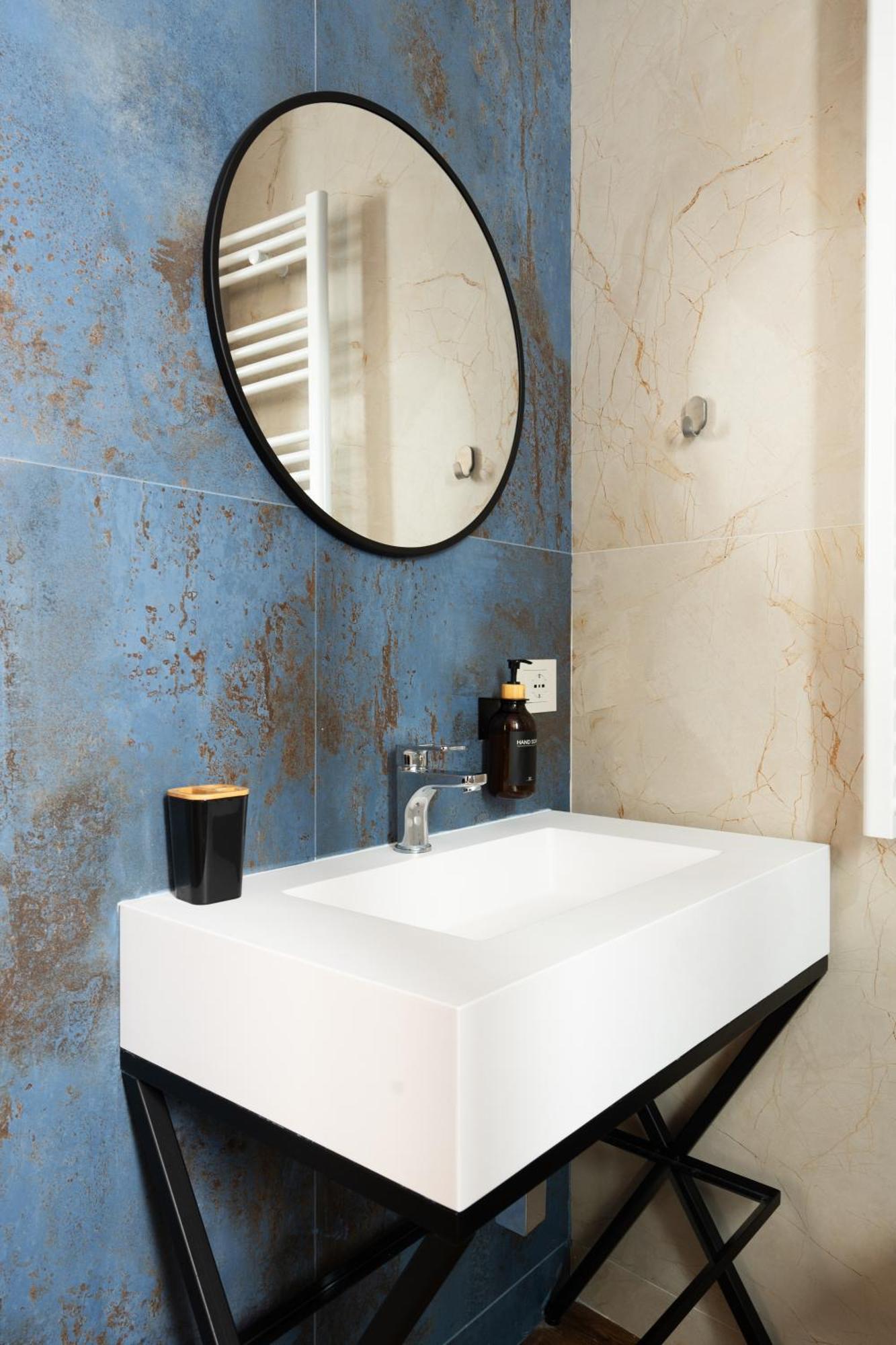 Holiday Lux Boutique Room Катания Экстерьер фото